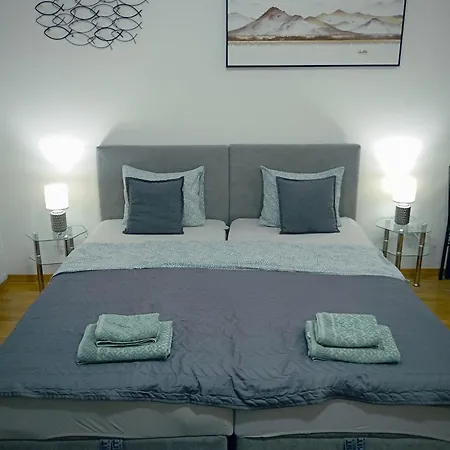Apartman Alaska With Parking Novi Sad Exterior photo